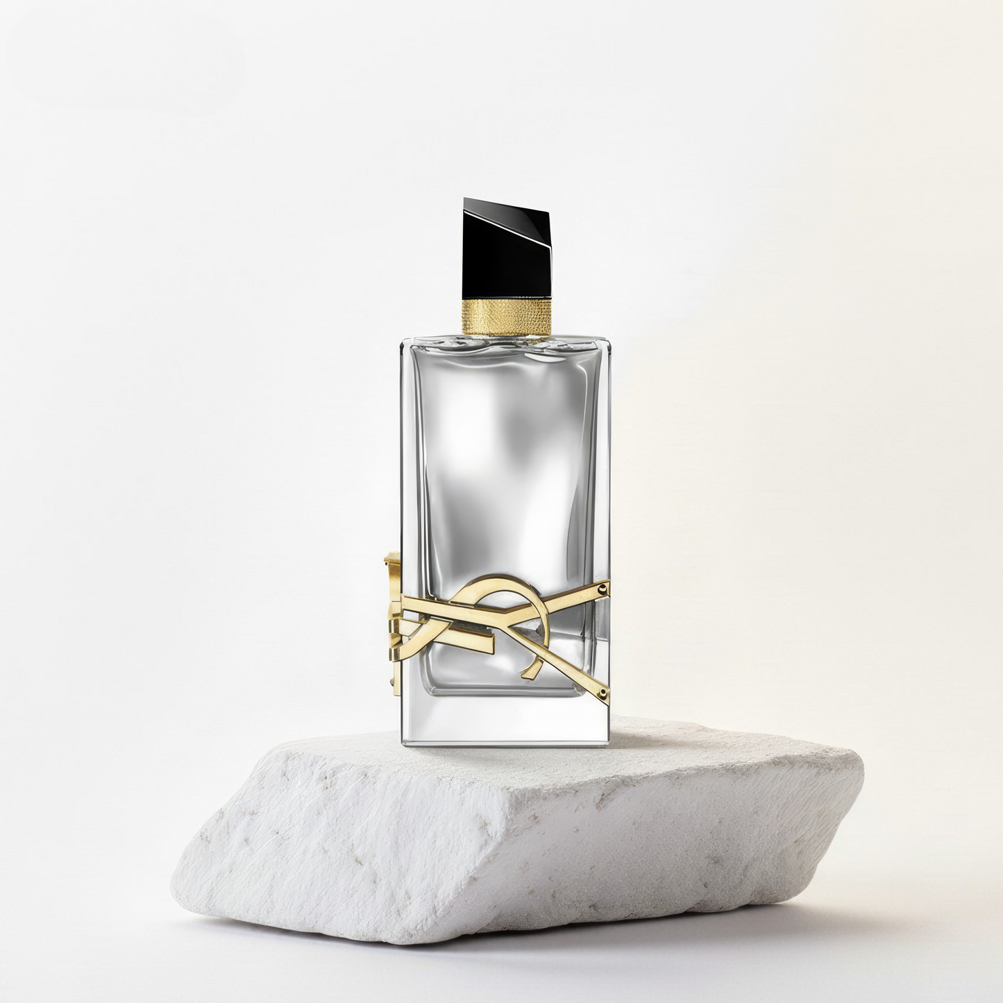 إيف سان لوران ليبر لابسولو بلاتين – عطر