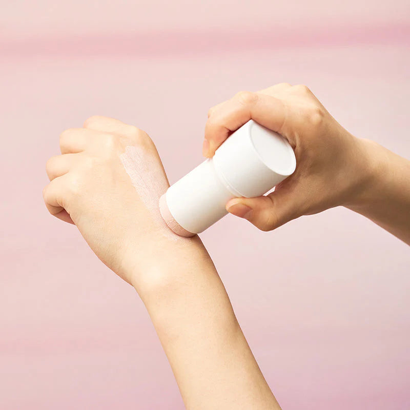 قناع الطين سريع الجفاف والمُنَقِّّي للبشرة SKIN1004، غني بنبات السنتيلا من مدغشقر